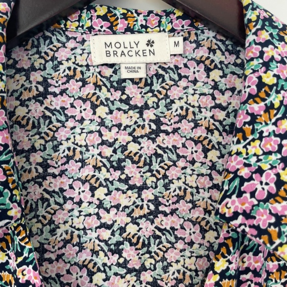 Adorable floral button down dress | Size: Medium - Picture 4 of 16